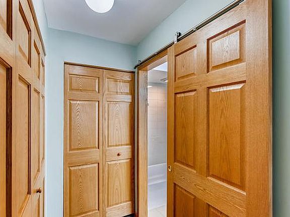 5th image of 45 Orchard Ter APT 1