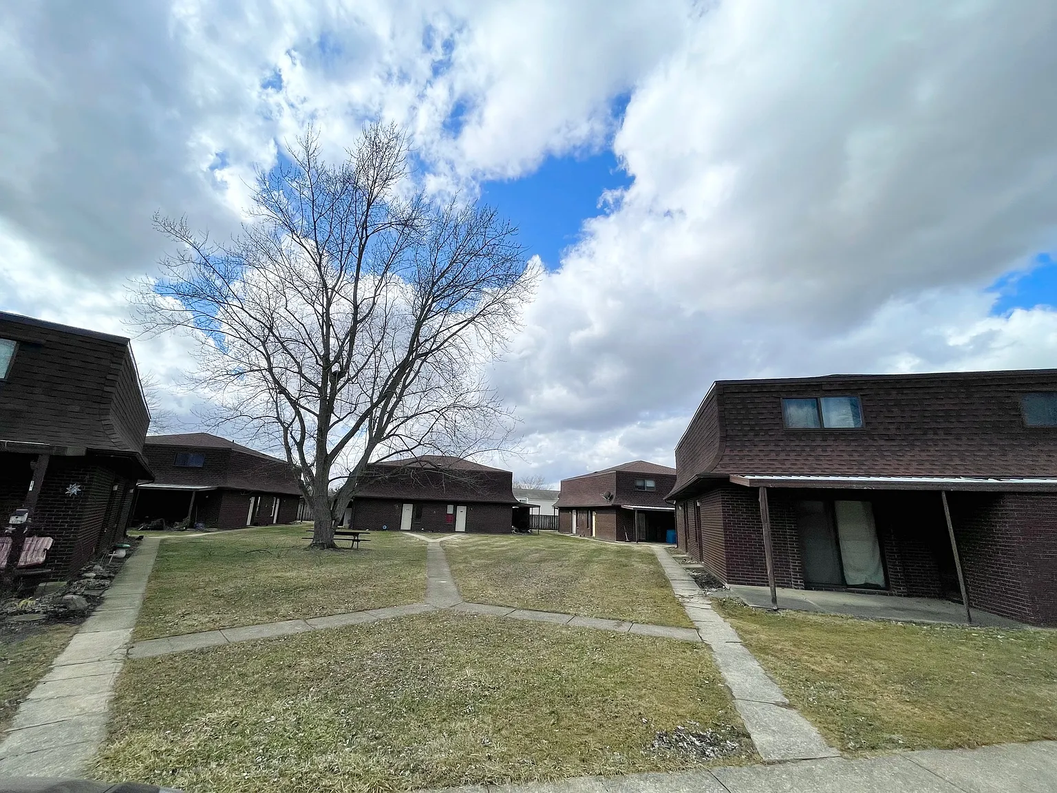 164L Briarwood Dr — Photo 3