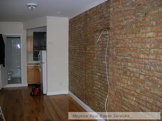 Rented by Magnum Realty Holdings, LLC | media 32