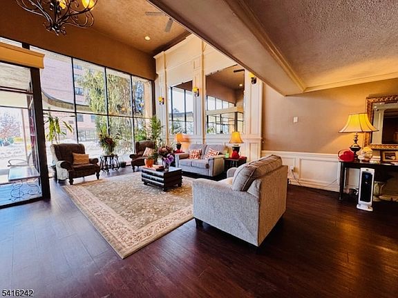 5th image of 265 Main #108