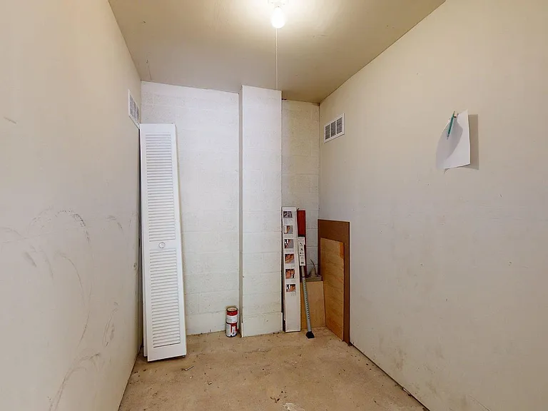 2201 S Huron Pkwy #1 — Photo 17