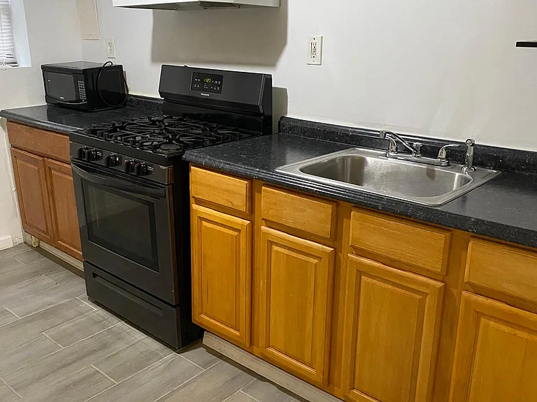 231 Arlington Ave #1 — Photo 5