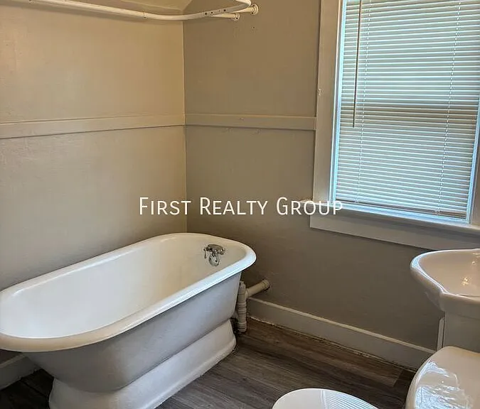 222 S Findlay St — Photo 8