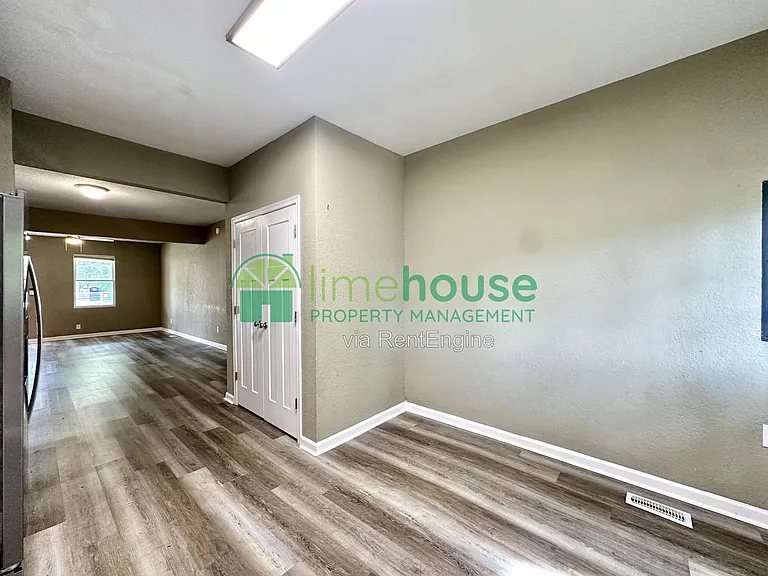 1904 Deep Creek Blvd — Photo 5