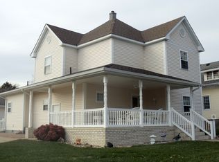 325 S 18th St, Herrin, IL 62948