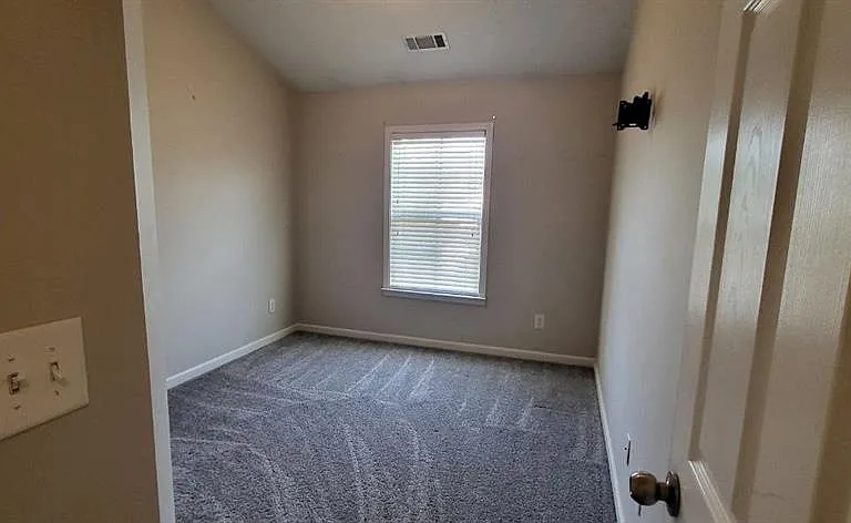 45 Newnan Lakes Dr — Photo 5