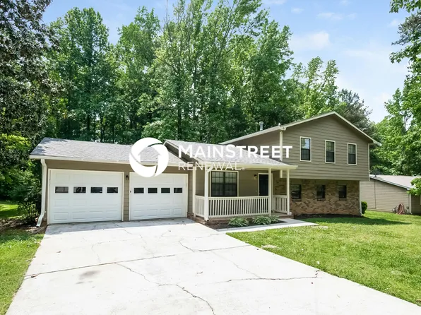 9570 Briar Creek Ln, Jonesboro, GA 30238