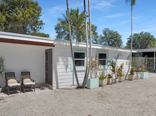 10 Dolphin Rd, Key Largo, FL 33037