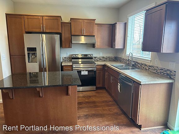 3rd image of 15636 SE Vivian Way