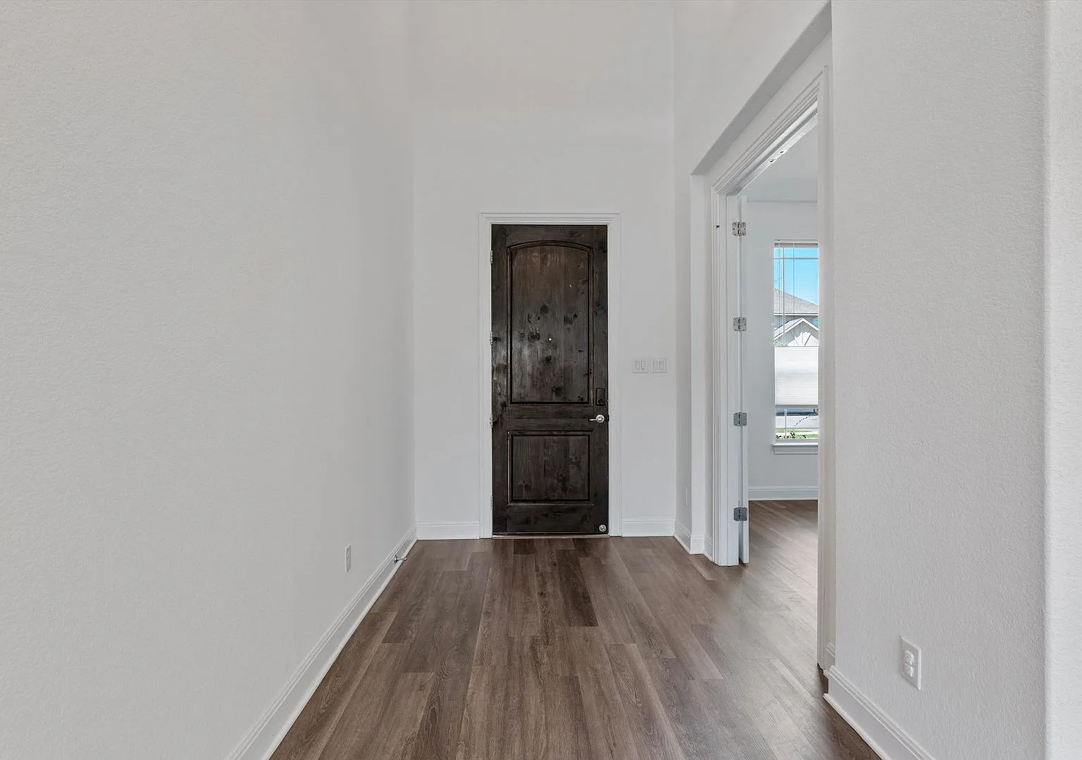 724 Landing Ln, Leander, Texas 78641 — Photo 3