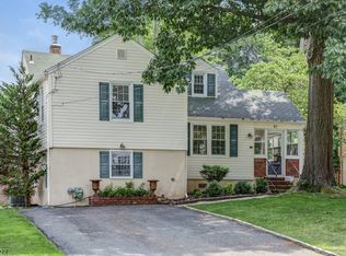45 Beechwood Rd, Florham Park, NJ 07932