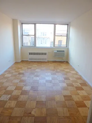 Rented by Nest Seekers International | media 11