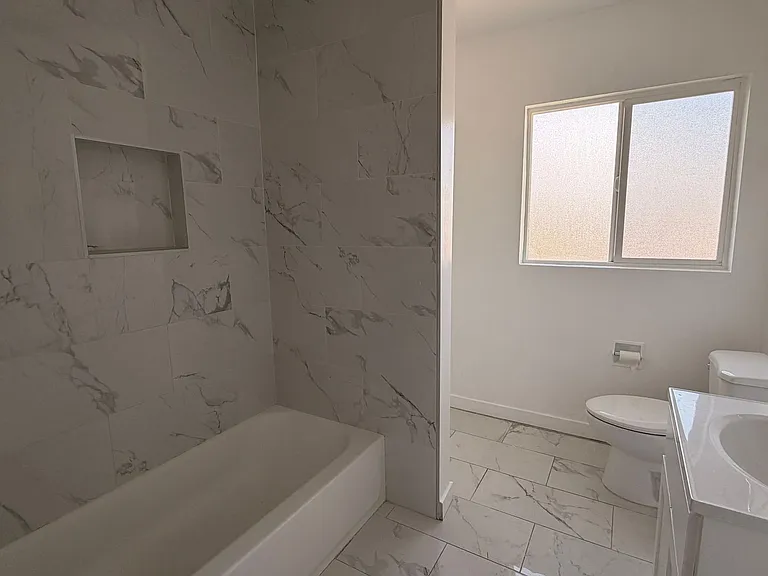 3920 Hillcrest Dr — Photo 22