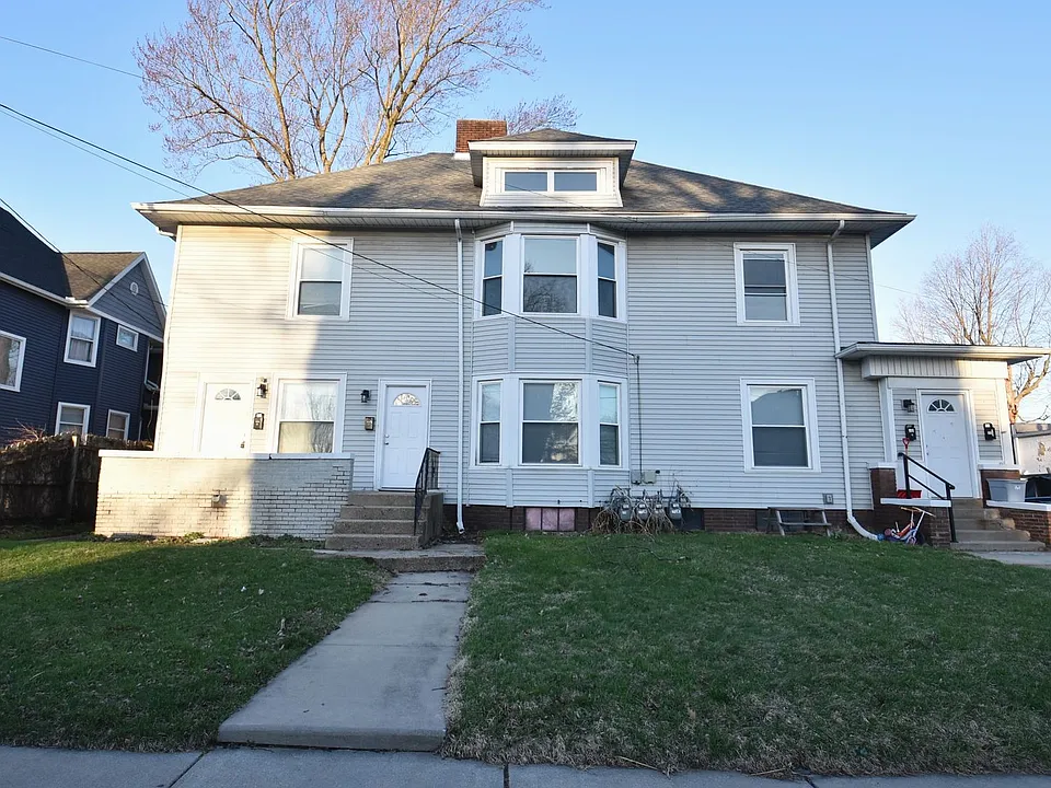 111-113 S West St