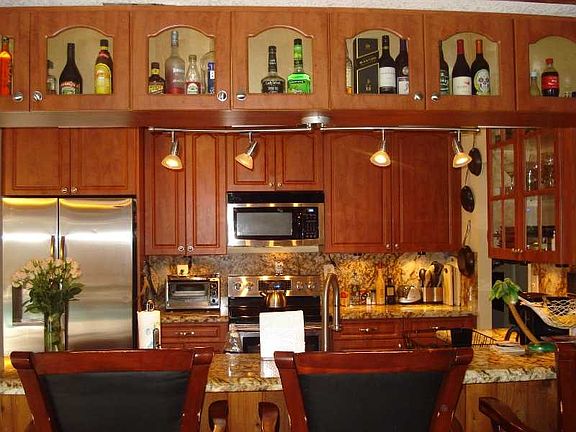 5th image of 3800 Lymestone Dr