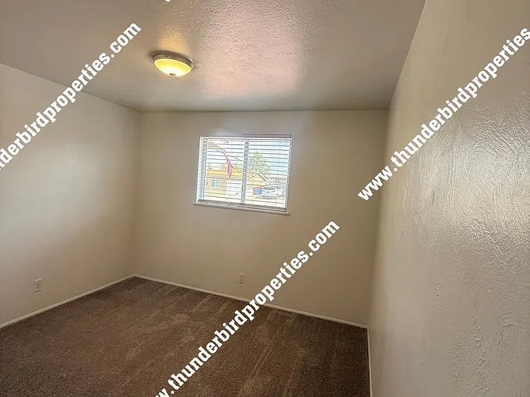 11004 McKnight Ave NE — Photo 11