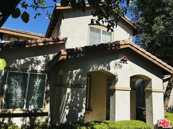 9776 Winterberry Dr, Riverside, CA 92503