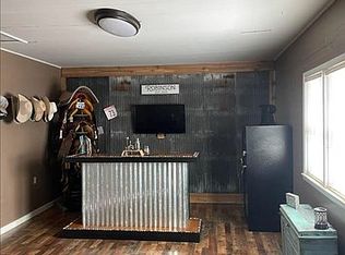 1696 Wadesboro Rd S, Benton, KY 42025