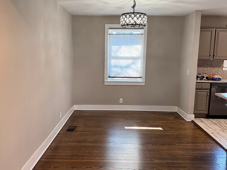 237 Eisenhower Dr — Photo 4