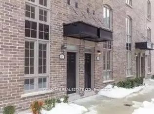 3 Elsie Ln, Toronto, ON M6P3N3