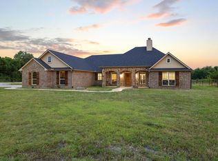460 County Road 4421, Trenton, TX 75490