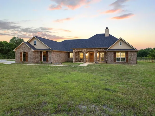 460 County Road 4421, Trenton, TX 75490