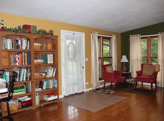 5th image of 13349 1675 East St