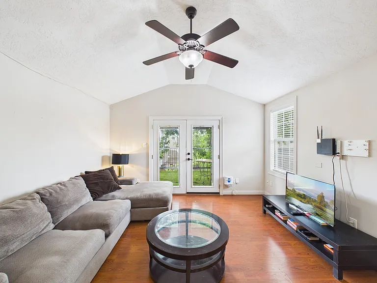 5110 Academy St #5 — Photo 9