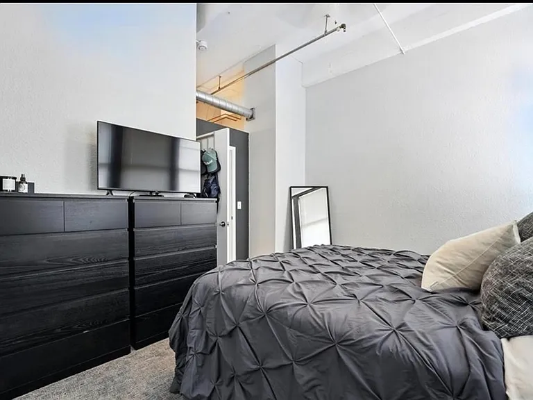 1535 Walnut St #411 — Photo 6