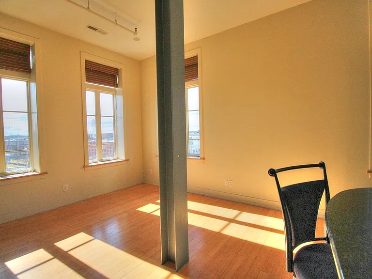 103 W Main St #406 — Photo 5