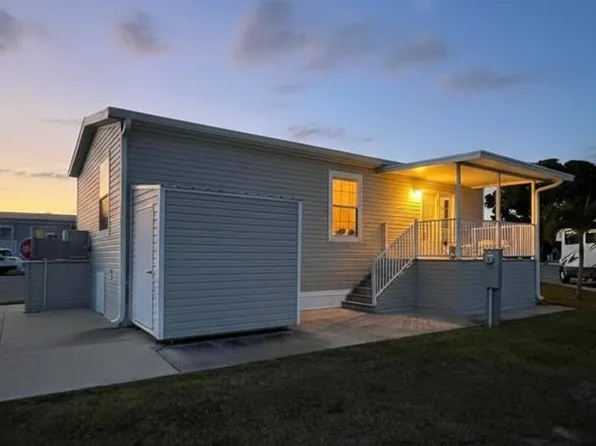 592 Sioux Trl, Fort Myers Beach, FL 33931