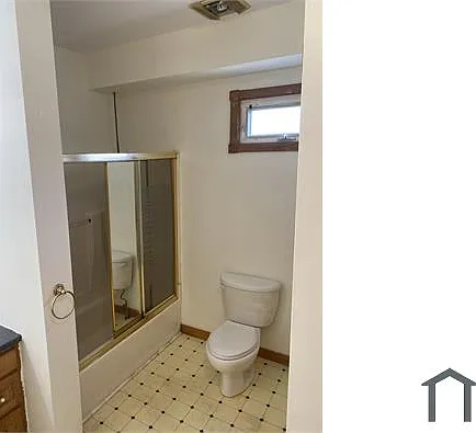 601 Coggeshall St #3 — Photo 1