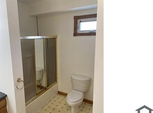601 Coggeshall St #3, New Bedford, MA 02746