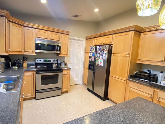 4th image of 5201 S Livingstone Dr