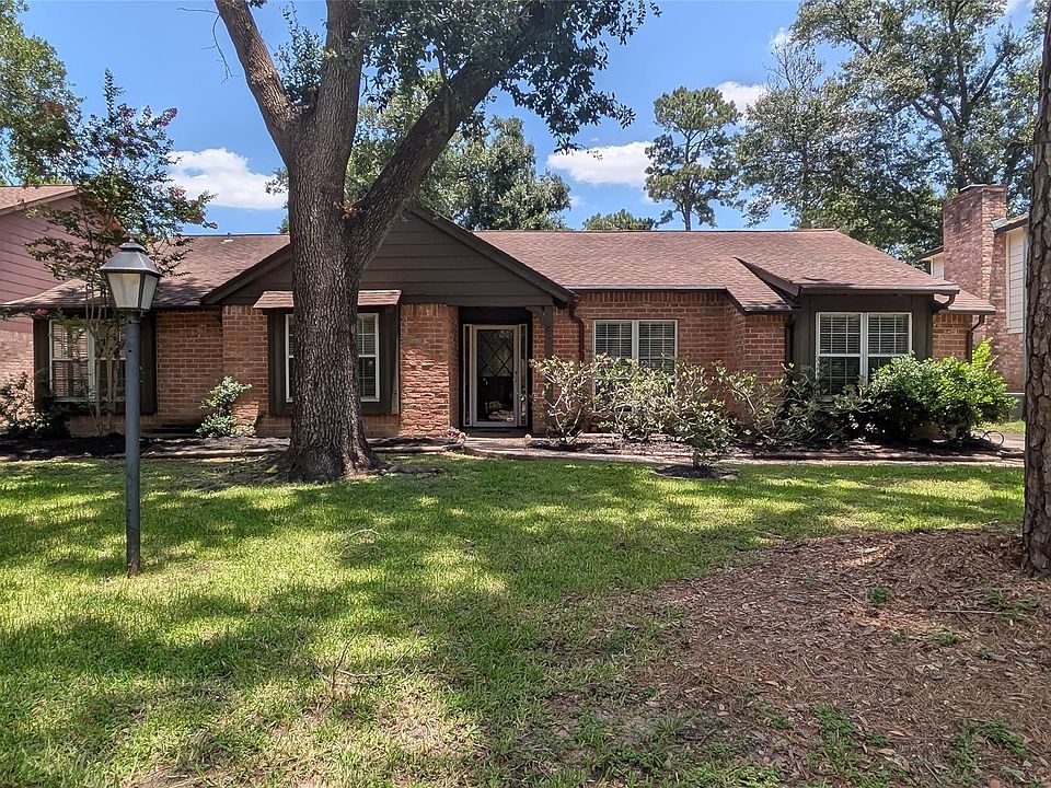 1st image of 16518 Courtland Cir