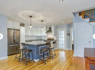 10 Ashley St #3, Jamaica Plain, MA 02130