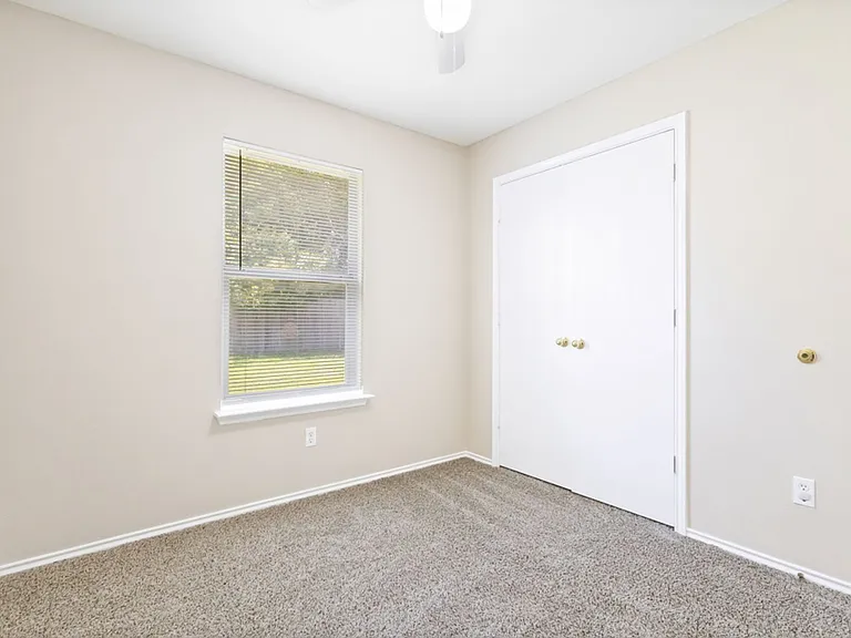 10622 N Shaenridge — Photo 19