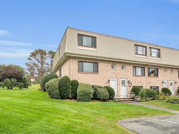 225 Farrwood Dr, Haverhill, MA 01835