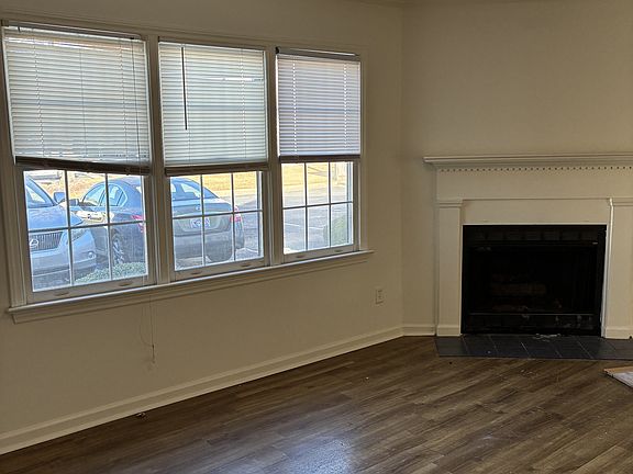 3rd image of 3820 Sterling Pointe Dr Unit K3