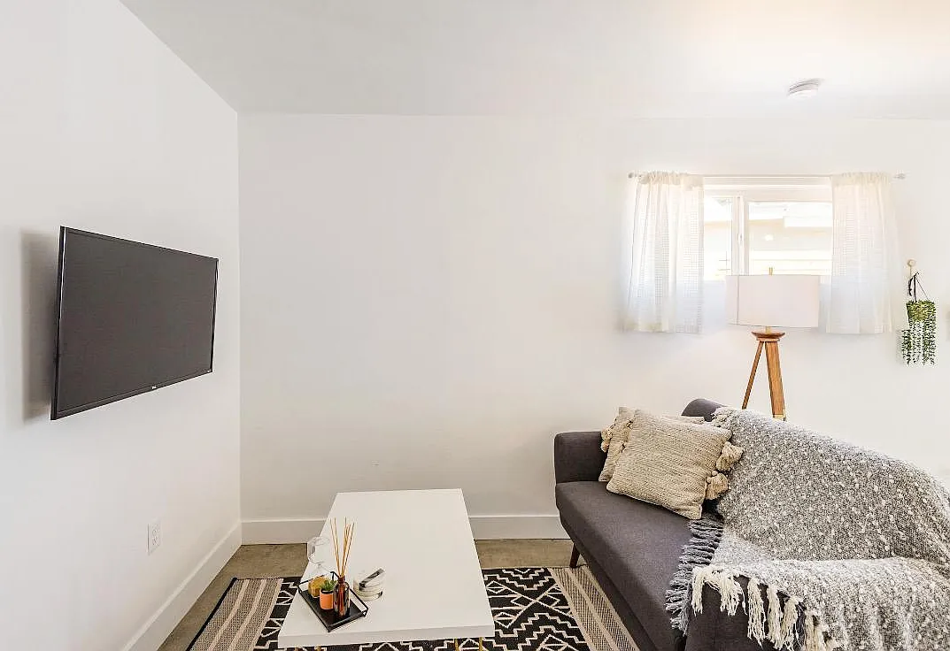 1 bed, 417 sqft, $1,250 — Photo 4