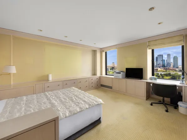 450 East 52nd Street image 30 of 33