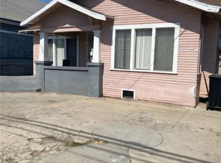 173 W 40th Pl, Los Angeles, CA 90037