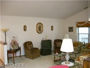 4th image of 1329 Fox Run Dr #D