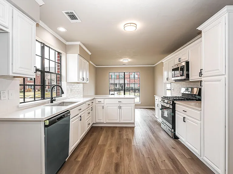 18703 Evergreen Falls Dr — Photo 3