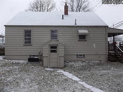 4th image of 1602 Meadowbrook Ave