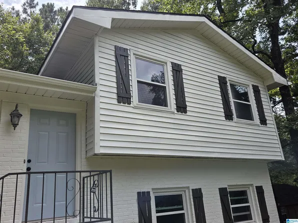 2236 Lisa Ann Dr, Leeds, AL 35094