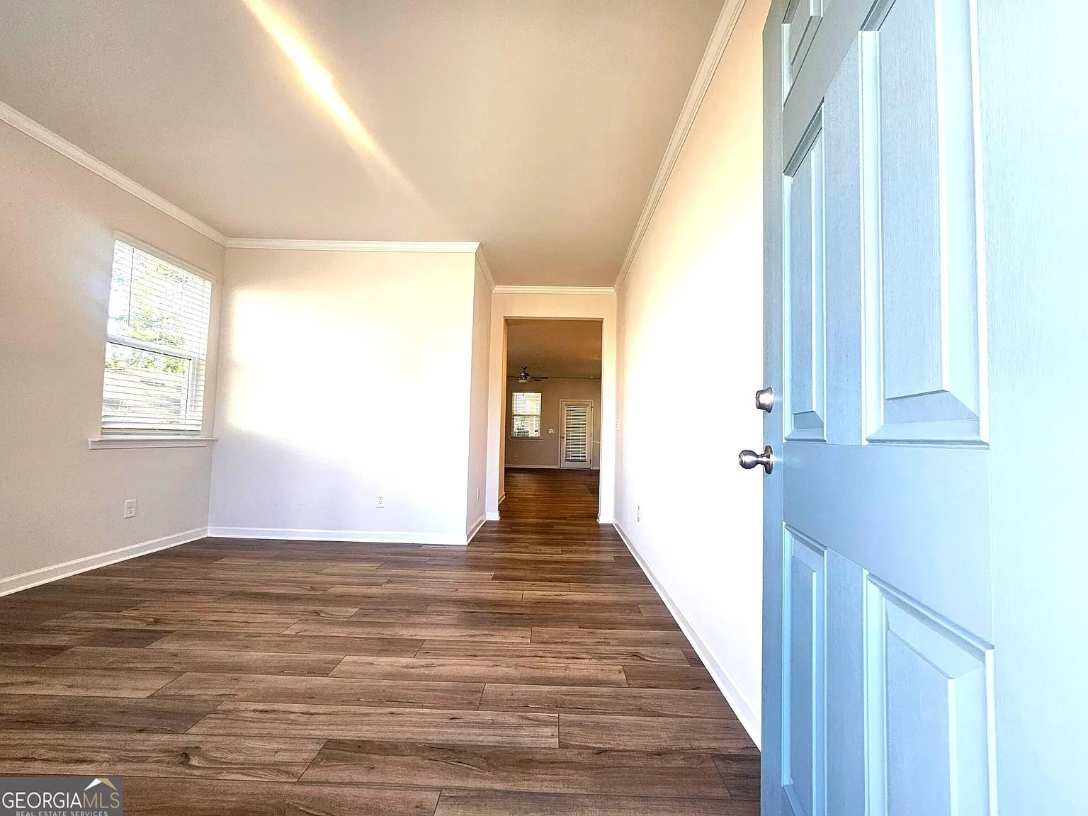3 bed, 2.5 bath, 1814 sqft, $2,400 — Photo 3