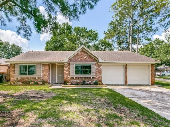 9739 Blankenship Dr, Houston, TX 77080