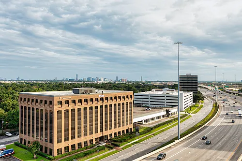 2525 North Loop W #175 Photo 1