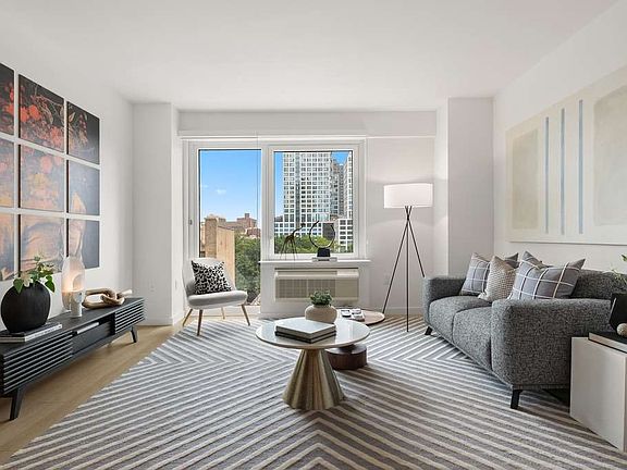 5th image of 425 Summit Ave #1102